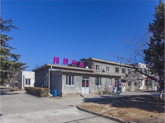 上海亚克力潜水池工程